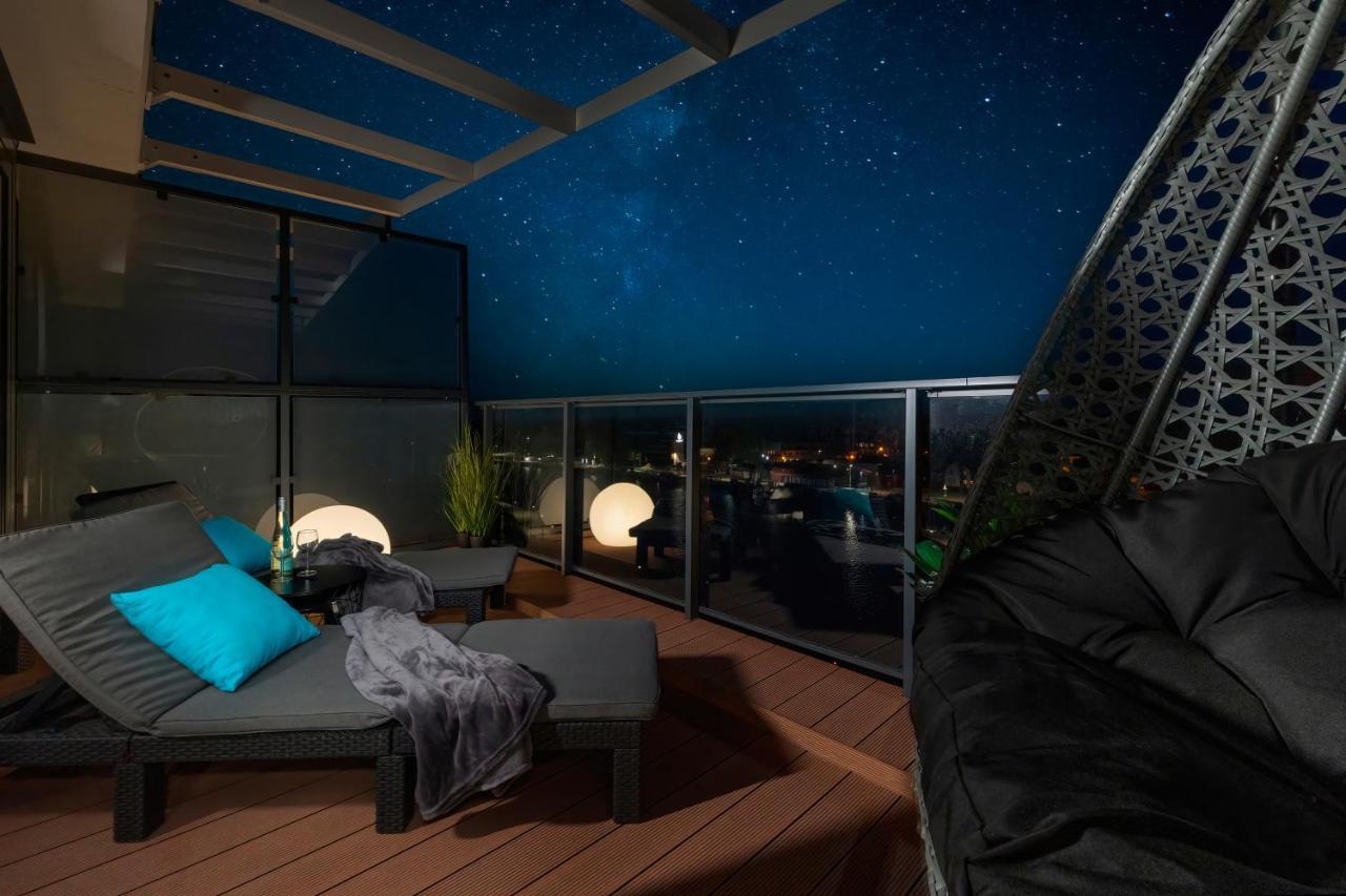 Lighthouse Luxury Penthouse - Jantar Apartamenty Treptower Deep Exterior foto